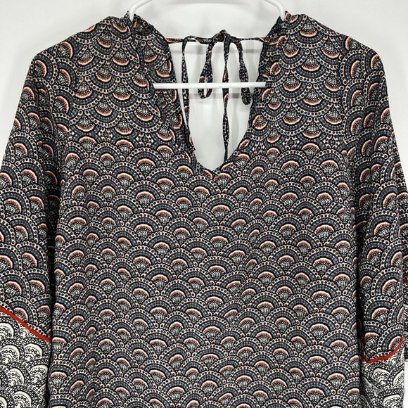 Bobeau Dress Fan Printed V Neck Bell Sleeve Shift Mini - Picture 3 of 10